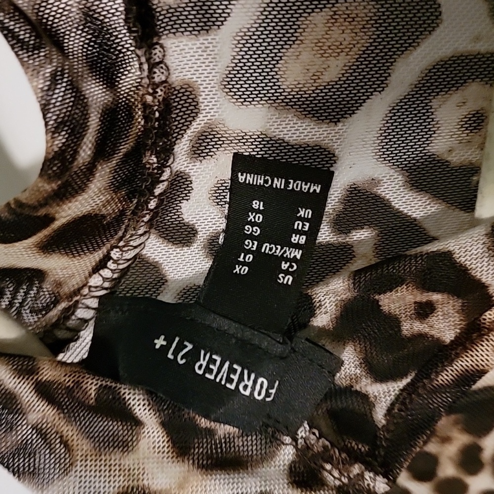 Xl body suit cheetah print - Picture 3 of 3